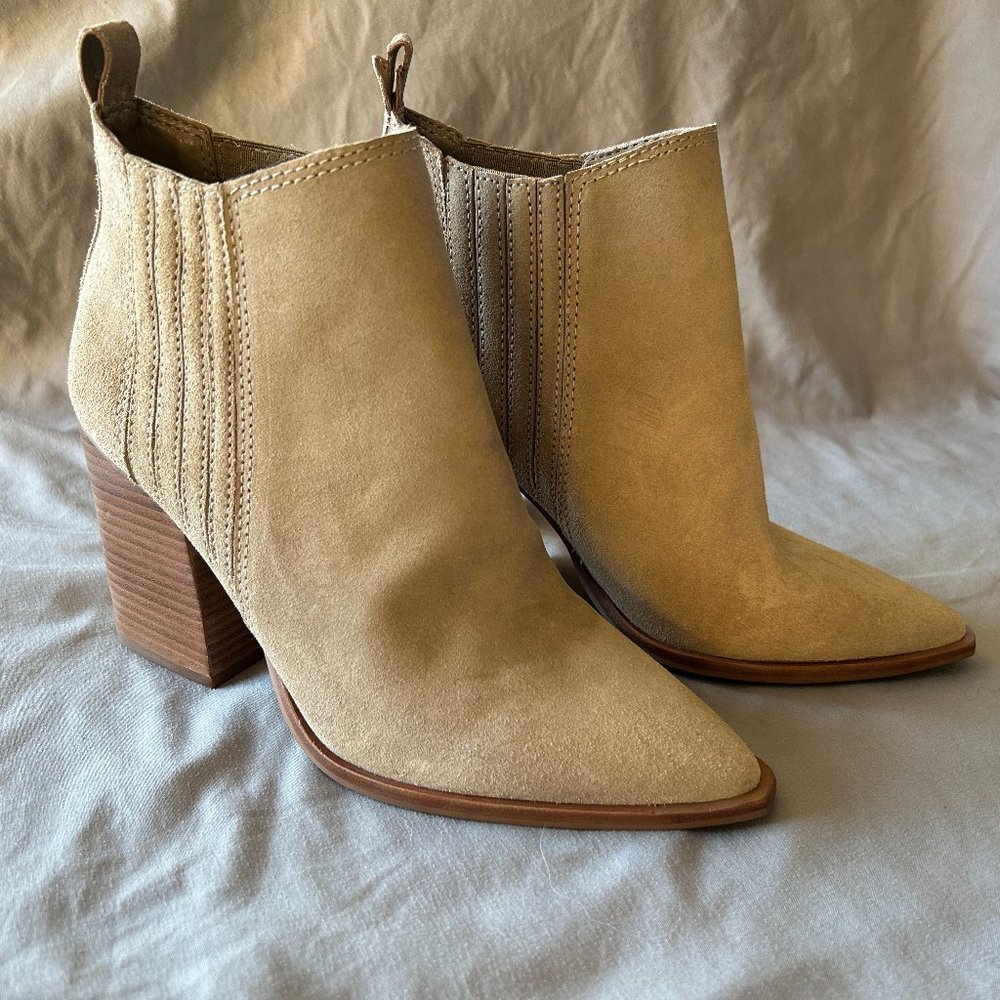 Vince Camuto Gabeena Western Bootie - Women's 9.5, never worn